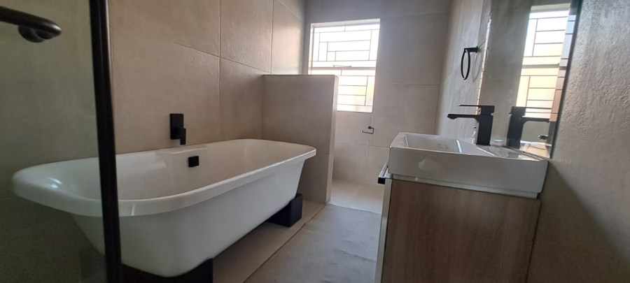 3 Bedroom Property for Sale in Northmead Gauteng