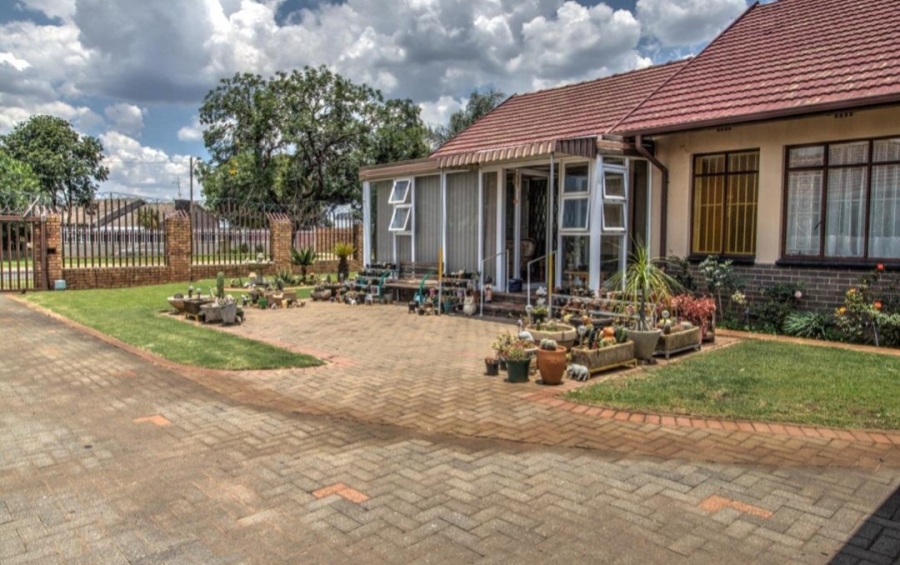 3 Bedroom Property for Sale in Allen Grove Gauteng