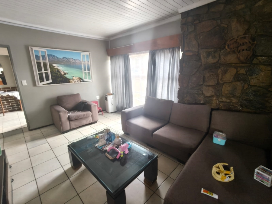 3 Bedroom Property for Sale in Birch Acres Gauteng