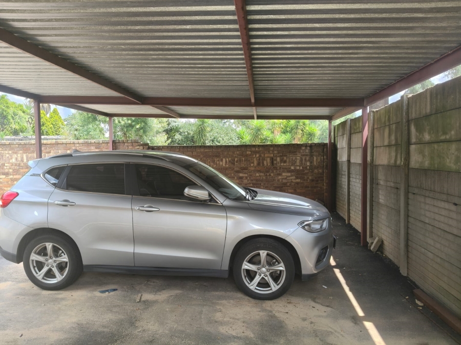 3 Bedroom Property for Sale in Birch Acres Gauteng