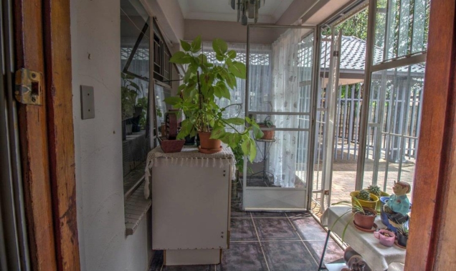 3 Bedroom Property for Sale in Nimrod Park Gauteng