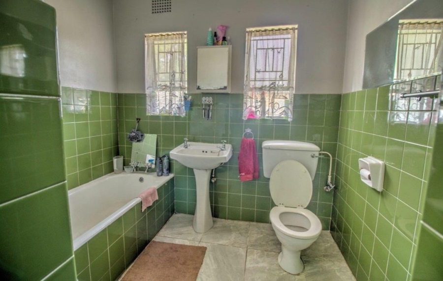 3 Bedroom Property for Sale in Nimrod Park Gauteng