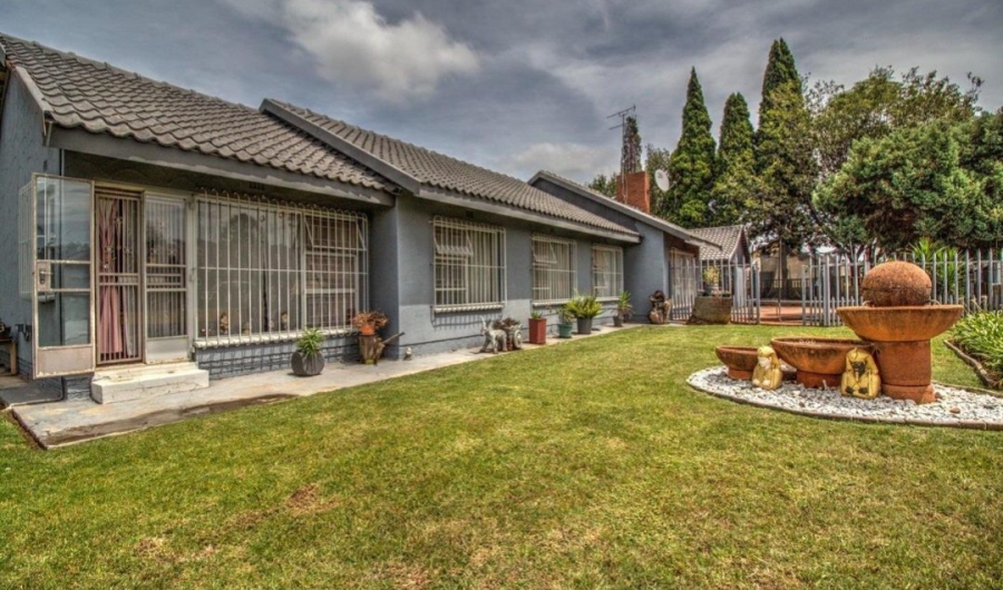 3 Bedroom Property for Sale in Nimrod Park Gauteng