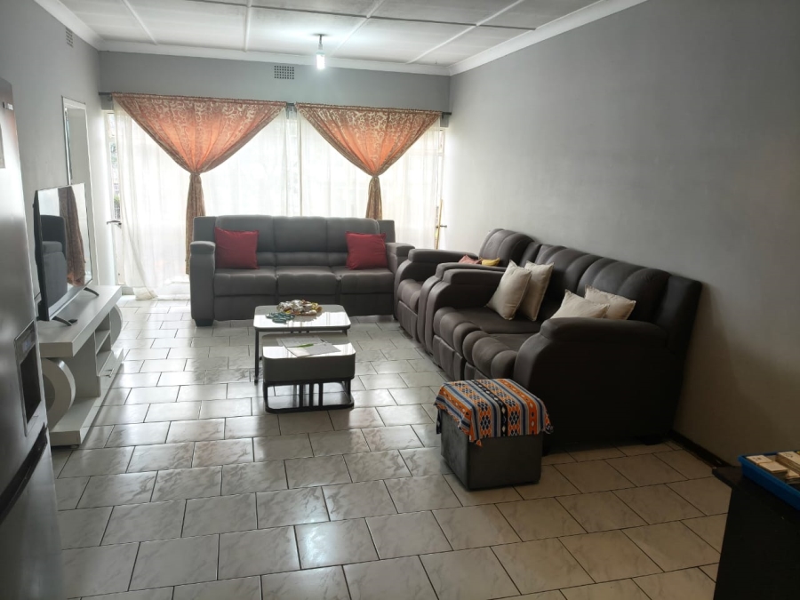 2 Bedroom Property for Sale in Allen Grove Gauteng