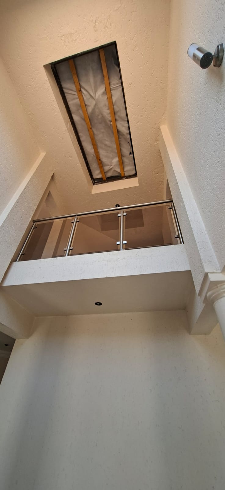 5 Bedroom Property for Sale in Sonneveld Gauteng