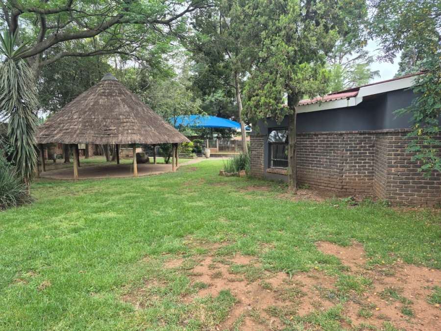 11 Bedroom Property for Sale in Bredell Gauteng