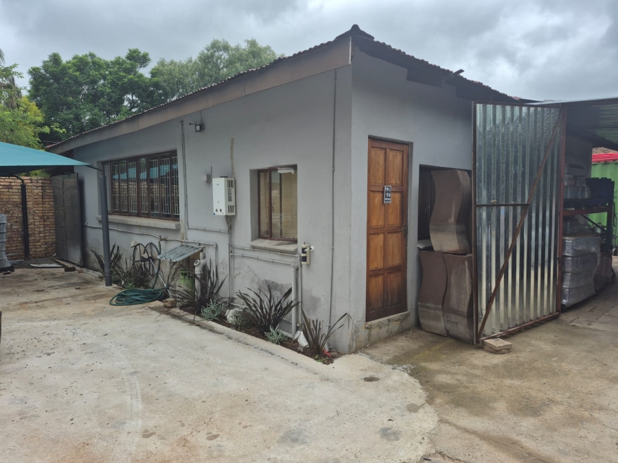 11 Bedroom Property for Sale in Bredell Gauteng