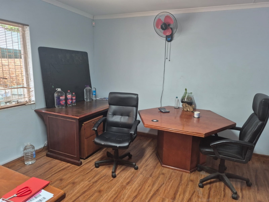 11 Bedroom Property for Sale in Bredell Gauteng