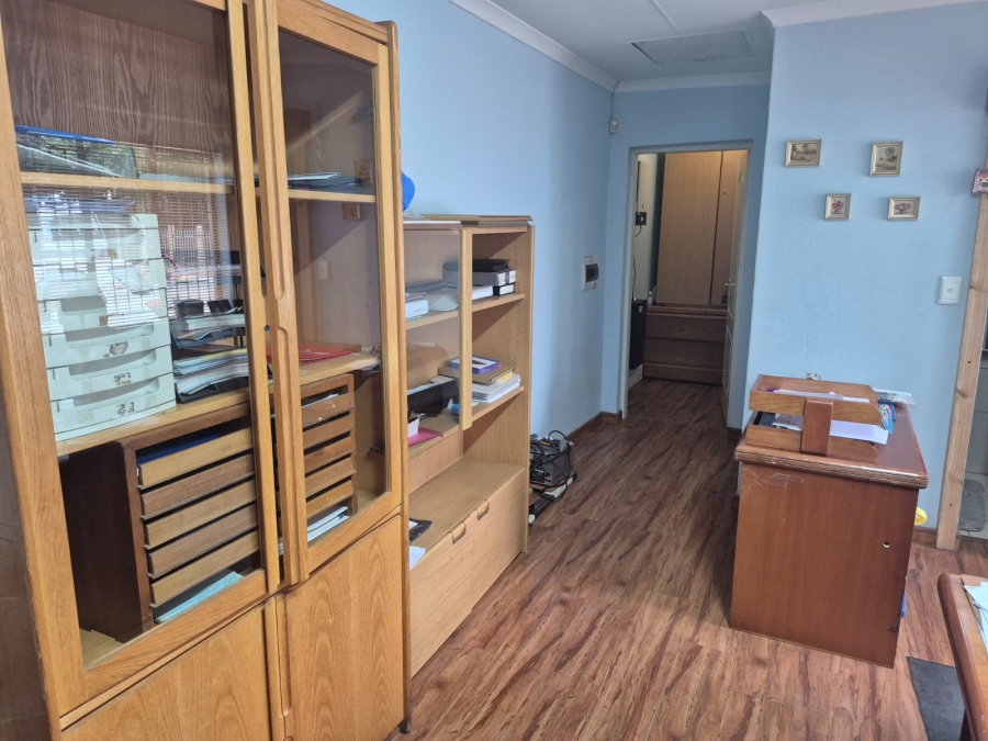 11 Bedroom Property for Sale in Bredell Gauteng