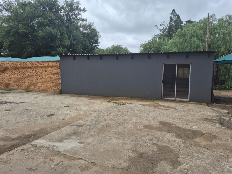 11 Bedroom Property for Sale in Bredell Gauteng