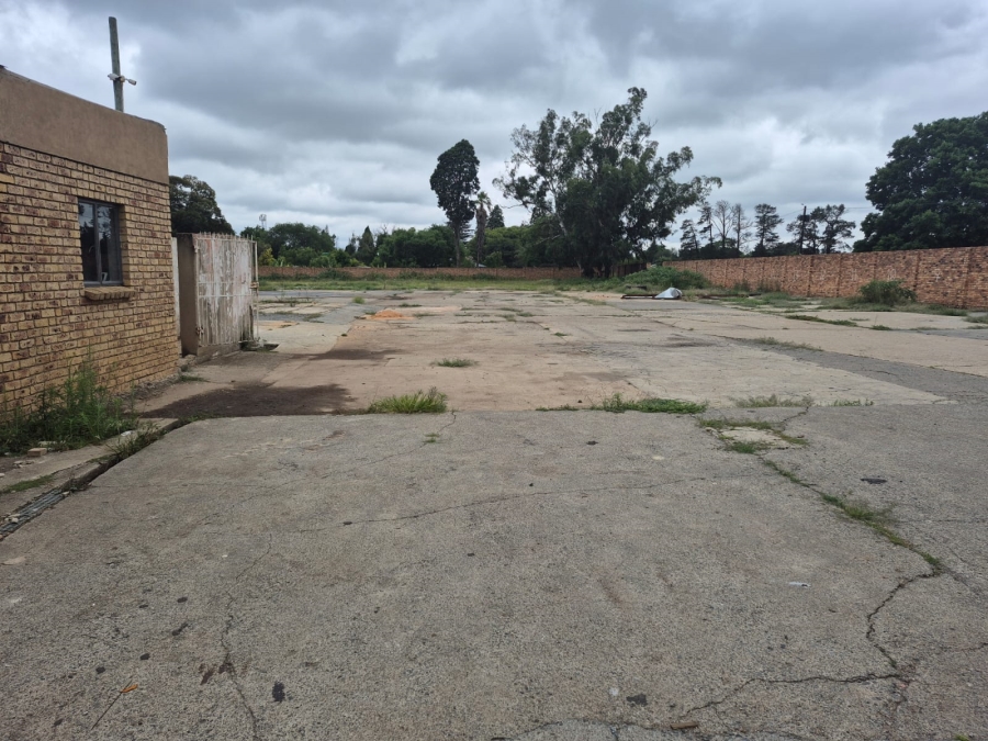 11 Bedroom Property for Sale in Bredell Gauteng