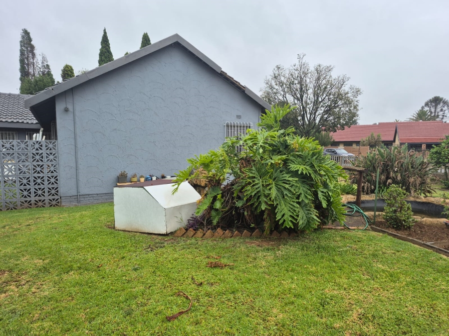 3 Bedroom Property for Sale in Nimrod Park Gauteng