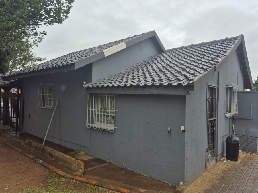 3 Bedroom Property for Sale in Nimrod Park Gauteng