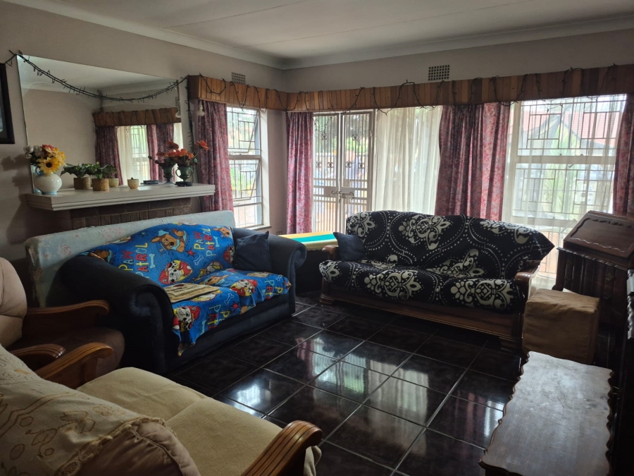 3 Bedroom Property for Sale in Nimrod Park Gauteng