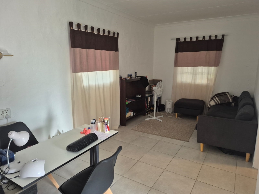 3 Bedroom Property for Sale in Nimrod Park Gauteng