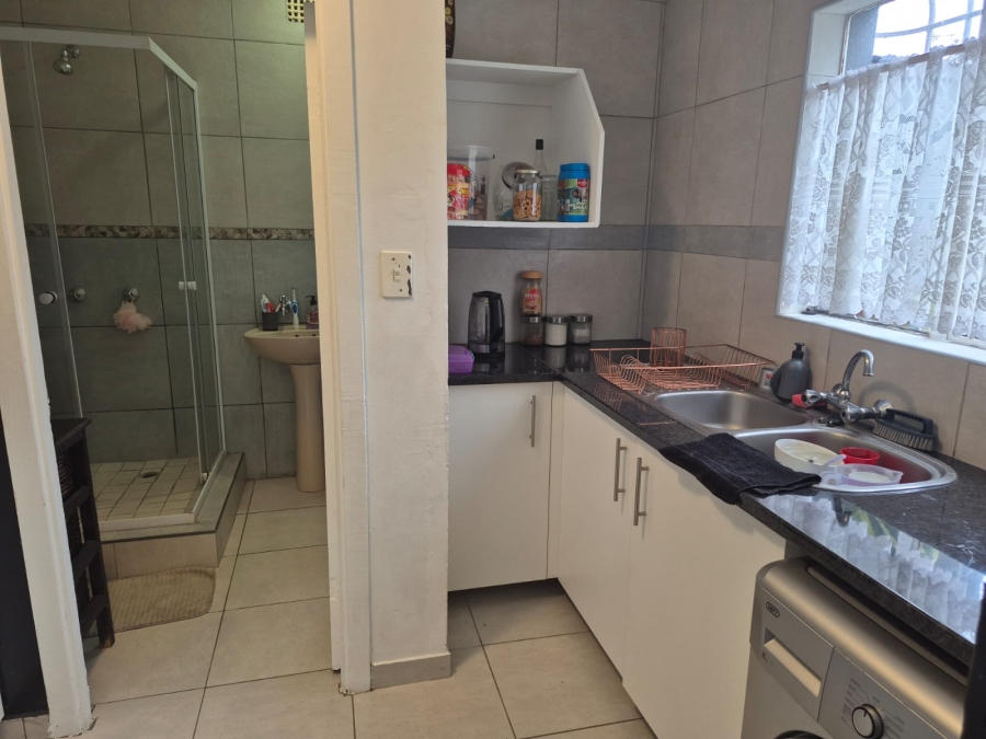 3 Bedroom Property for Sale in Nimrod Park Gauteng