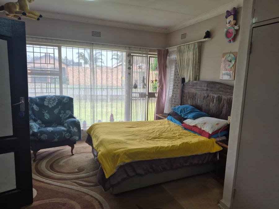 3 Bedroom Property for Sale in Nimrod Park Gauteng