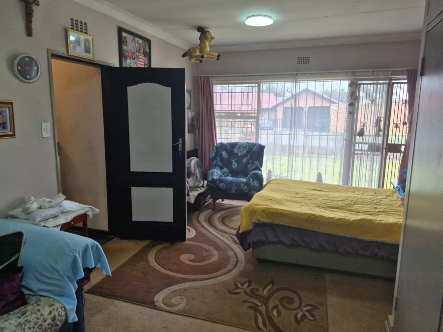 3 Bedroom Property for Sale in Nimrod Park Gauteng