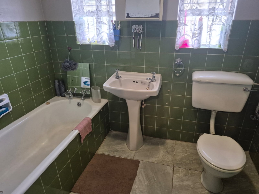 3 Bedroom Property for Sale in Nimrod Park Gauteng