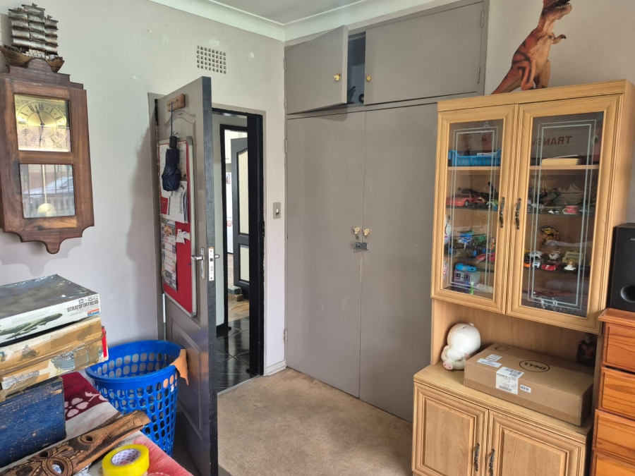 3 Bedroom Property for Sale in Nimrod Park Gauteng