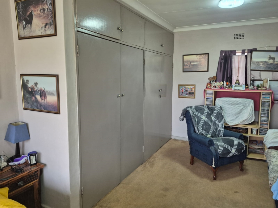 3 Bedroom Property for Sale in Nimrod Park Gauteng