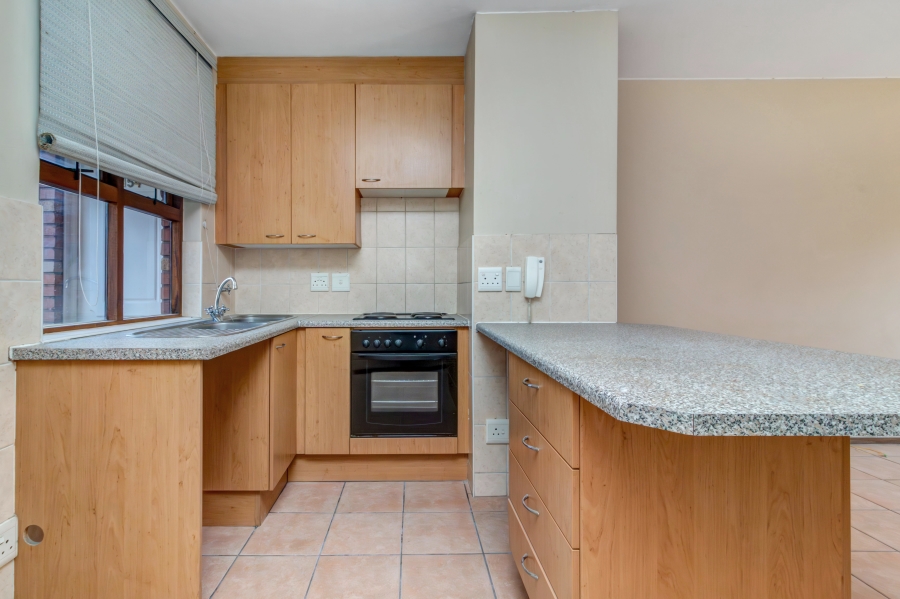 To Let 1 Bedroom Property for Rent in Bryanston Gauteng