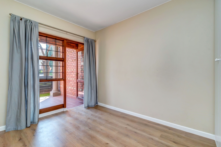 To Let 1 Bedroom Property for Rent in Bryanston Gauteng