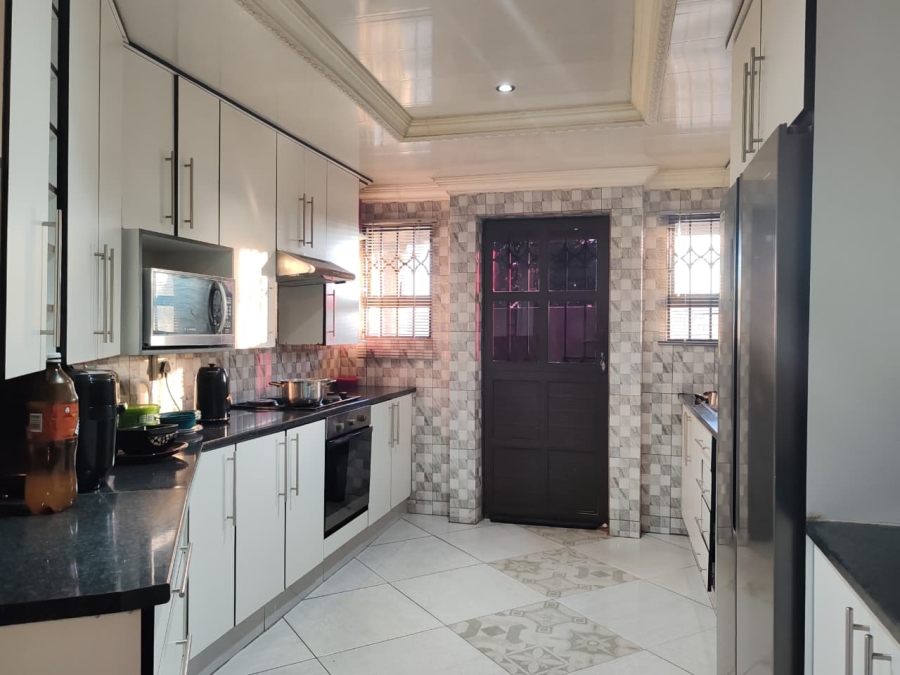 4 Bedroom Property for Sale in Payneville Gauteng