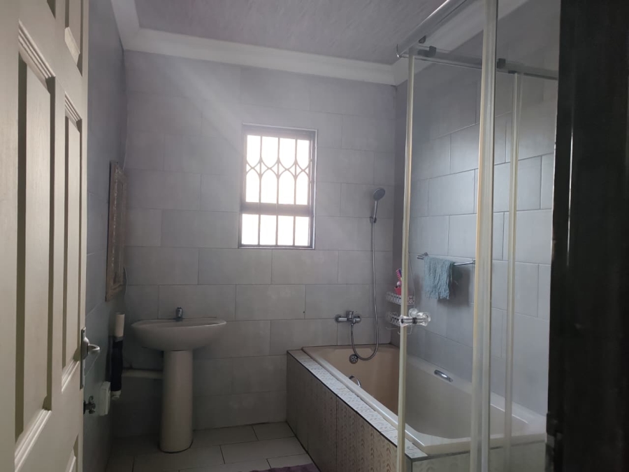 4 Bedroom Property for Sale in Payneville Gauteng