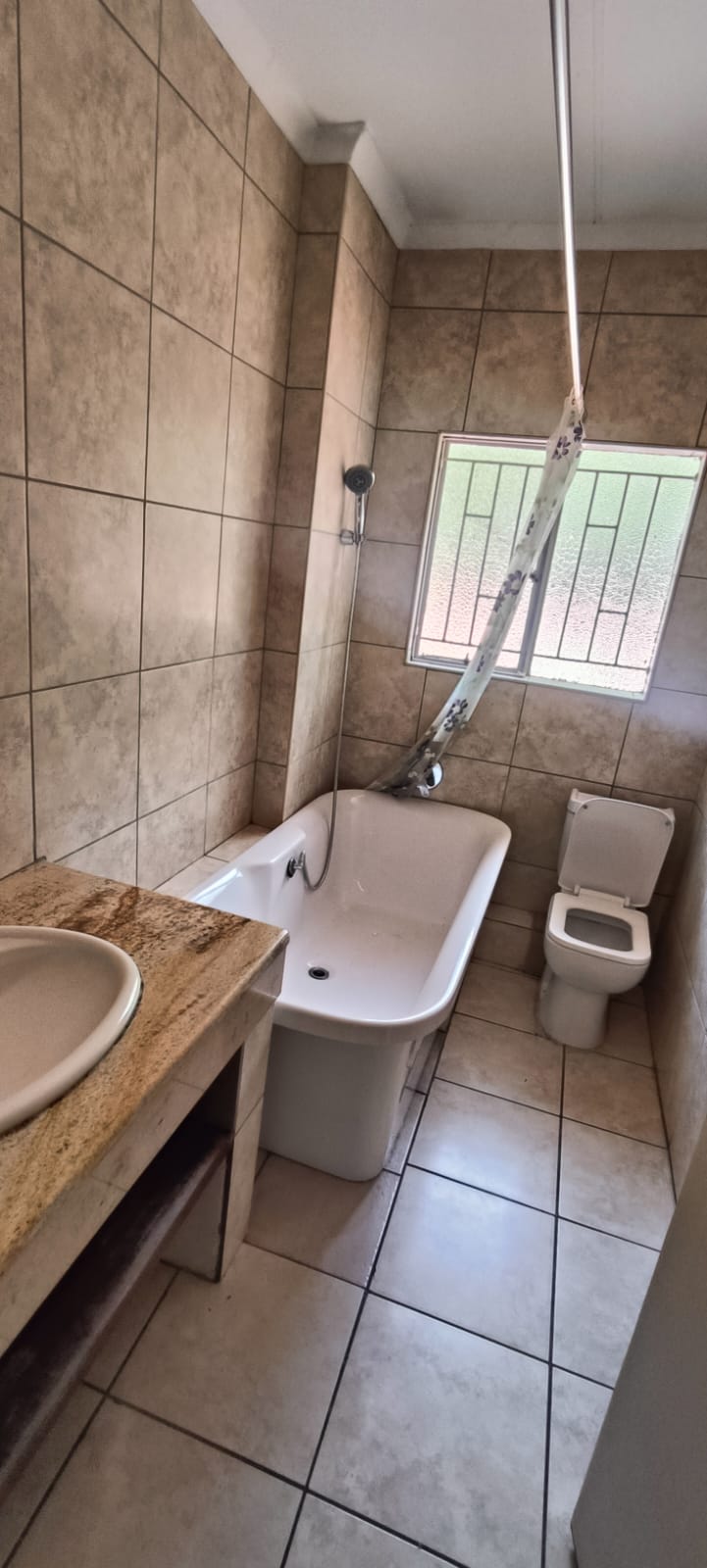 To Let 3 Bedroom Property for Rent in Morningside Manor Gauteng