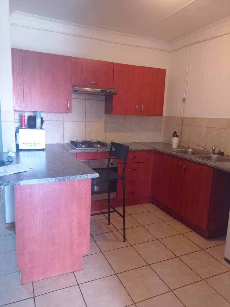2 Bedroom Property for Sale in Comet Gauteng