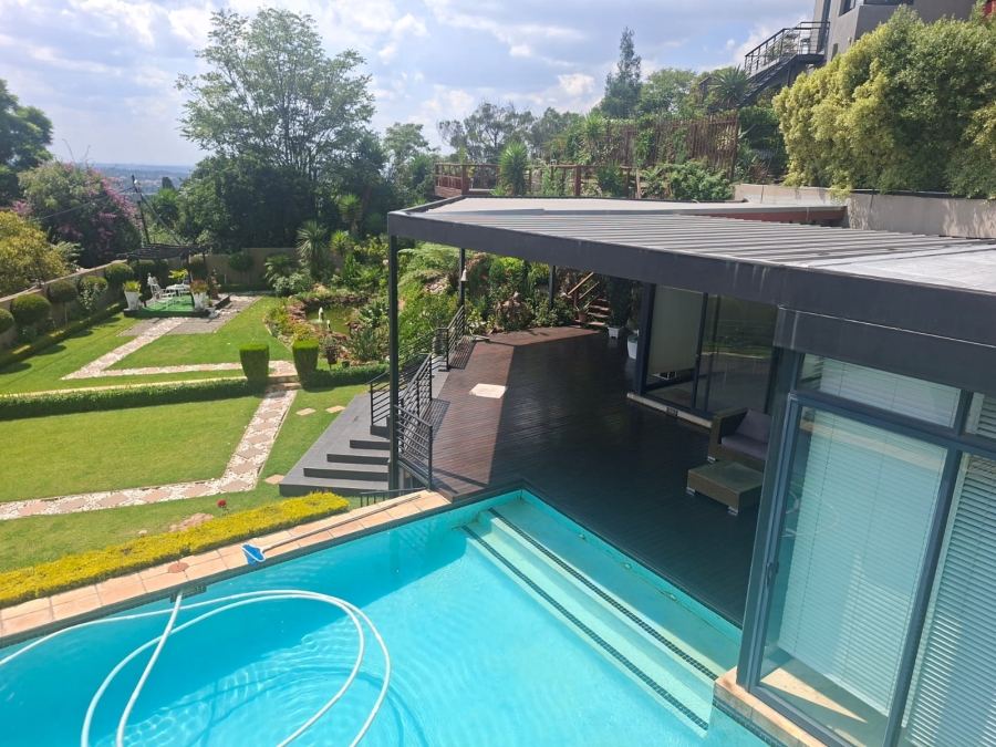 To Let 4 Bedroom Property for Rent in Bedfordview Gauteng