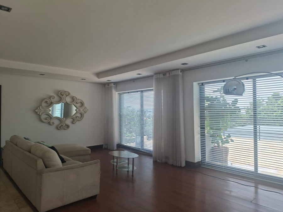 To Let 4 Bedroom Property for Rent in Bedfordview Gauteng