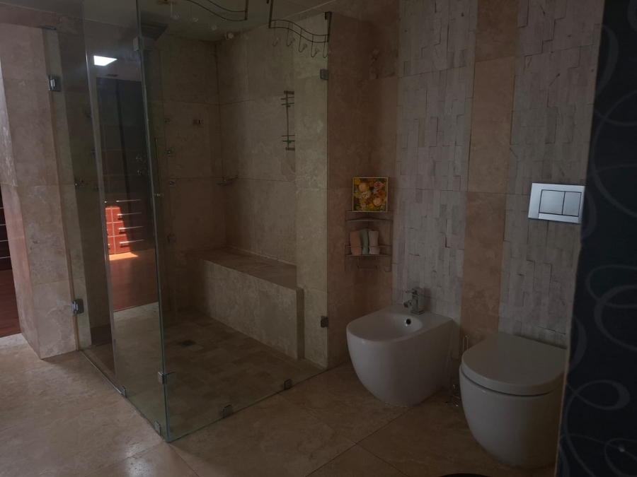 To Let 4 Bedroom Property for Rent in Bedfordview Gauteng