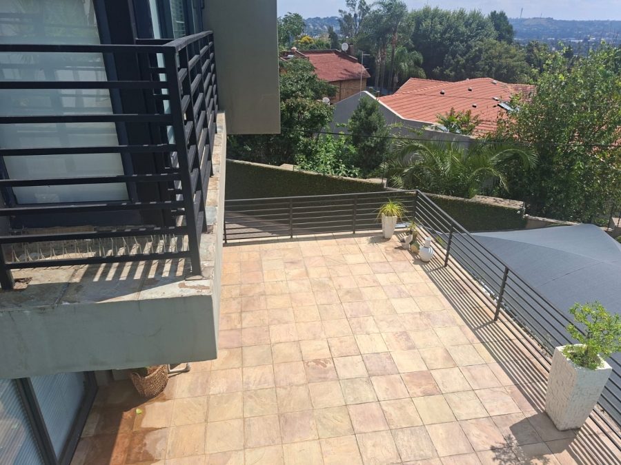 To Let 4 Bedroom Property for Rent in Bedfordview Gauteng