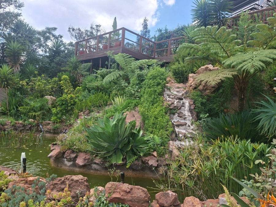 To Let 4 Bedroom Property for Rent in Bedfordview Gauteng