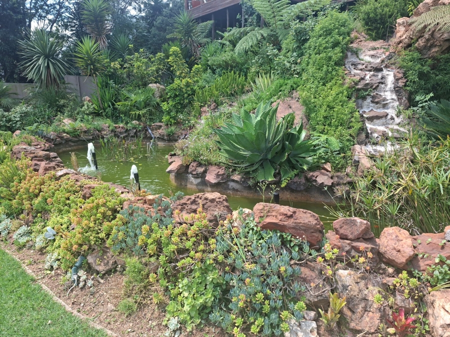 To Let 4 Bedroom Property for Rent in Bedfordview Gauteng