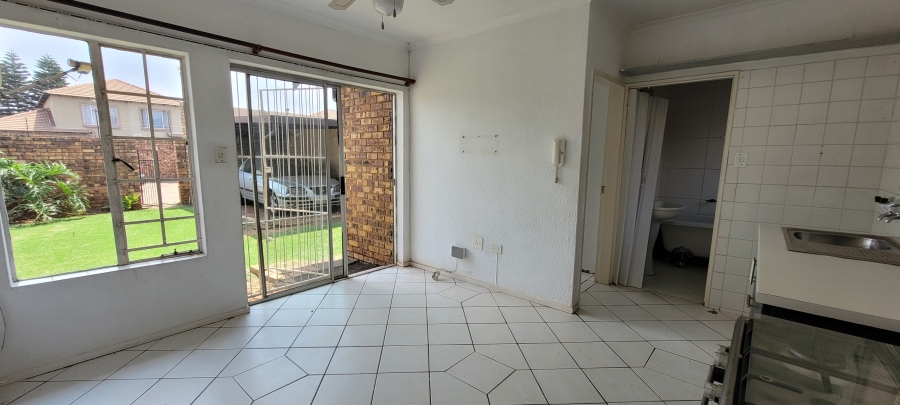 1 Bedroom Property for Sale in Terenure Gauteng
