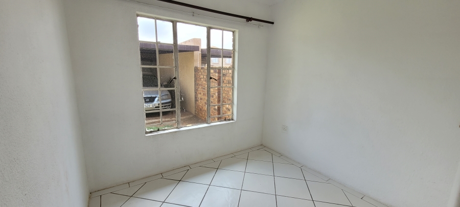 1 Bedroom Property for Sale in Terenure Gauteng