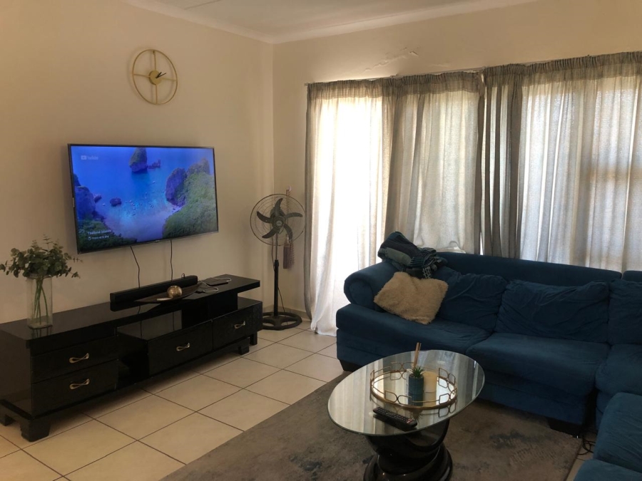 2 Bedroom Property for Sale in Barbeque Downs Gauteng