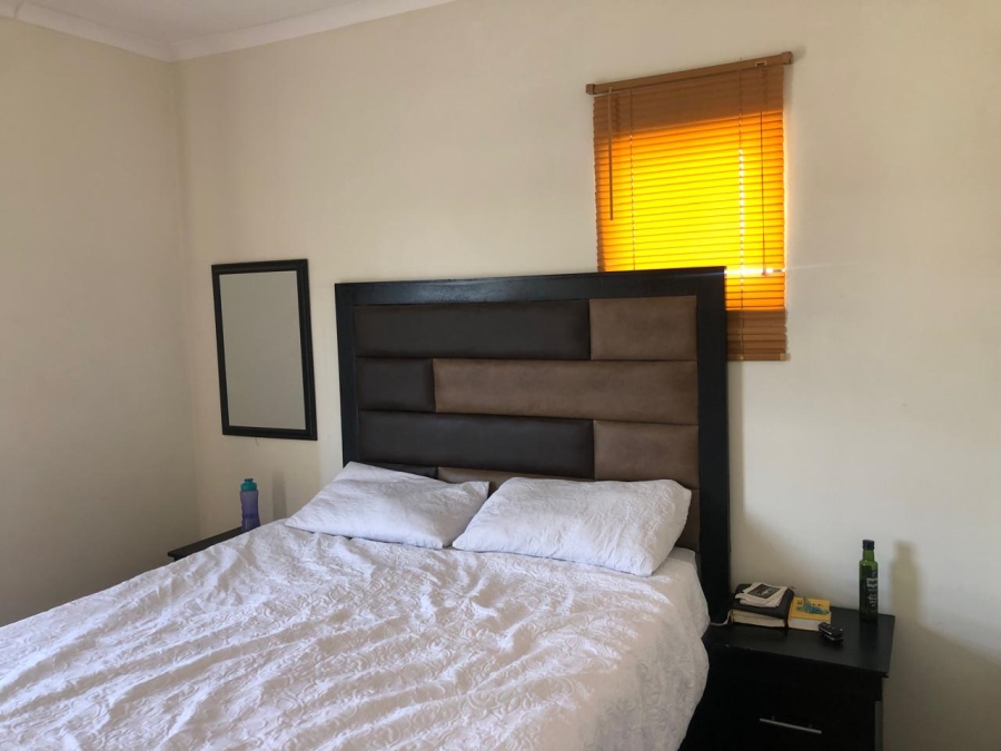 2 Bedroom Property for Sale in Barbeque Downs Gauteng