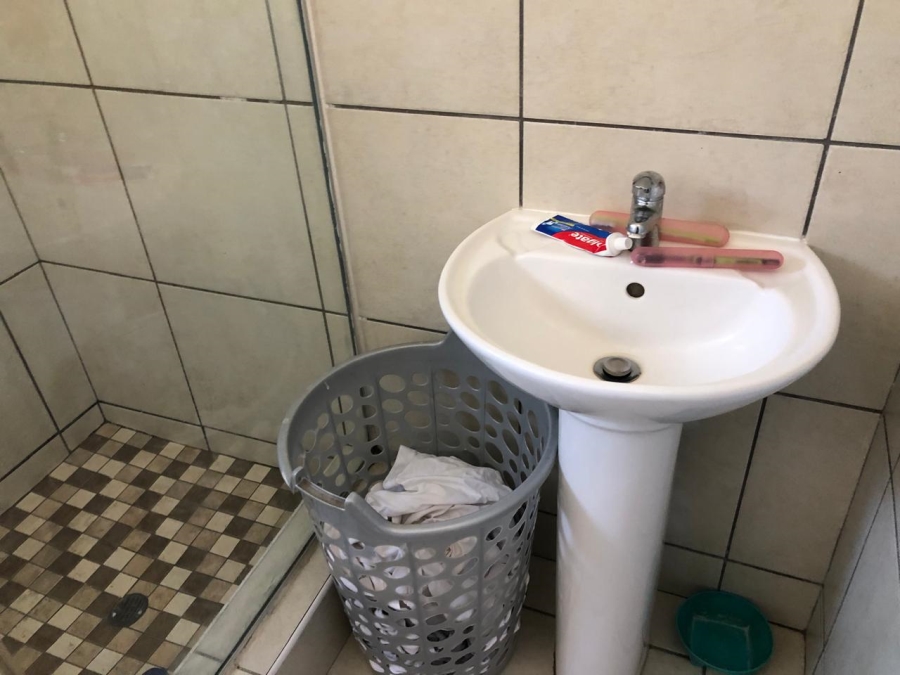 2 Bedroom Property for Sale in Barbeque Downs Gauteng