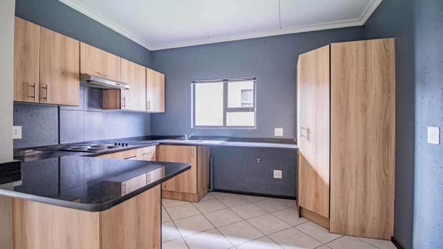 2 Bedroom Property for Sale in Goedeburg Gauteng