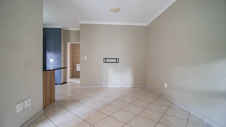 2 Bedroom Property for Sale in Goedeburg Gauteng