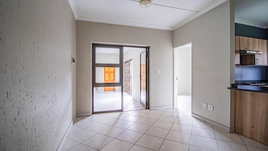 2 Bedroom Property for Sale in Goedeburg Gauteng