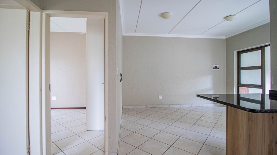 2 Bedroom Property for Sale in Goedeburg Gauteng