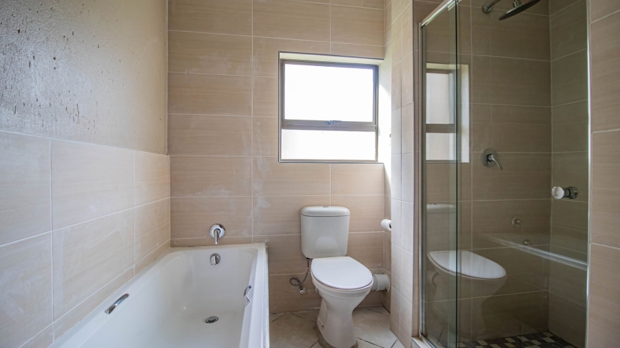 2 Bedroom Property for Sale in Goedeburg Gauteng