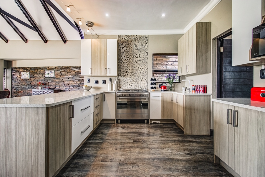 9 Bedroom Property for Sale in Dunblane Lifestyle and Equestrian Estate Gauteng