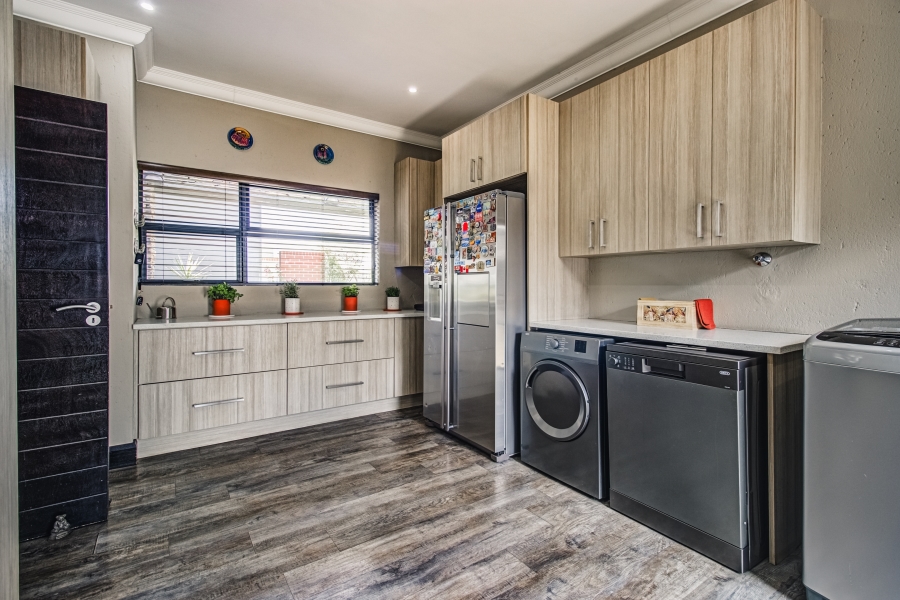 9 Bedroom Property for Sale in Dunblane Lifestyle and Equestrian Estate Gauteng