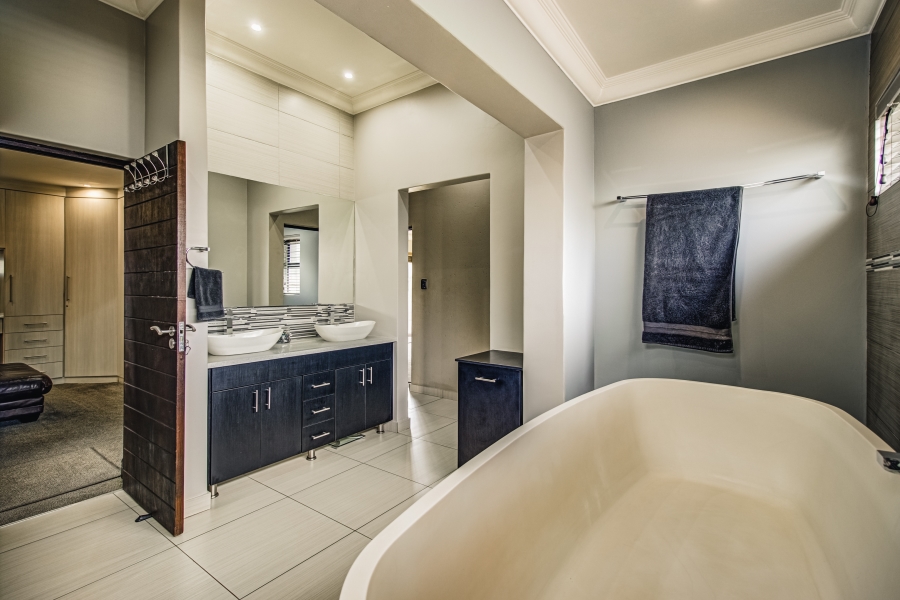 9 Bedroom Property for Sale in Dunblane Lifestyle and Equestrian Estate Gauteng